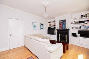 Living Area- click for photo gallery